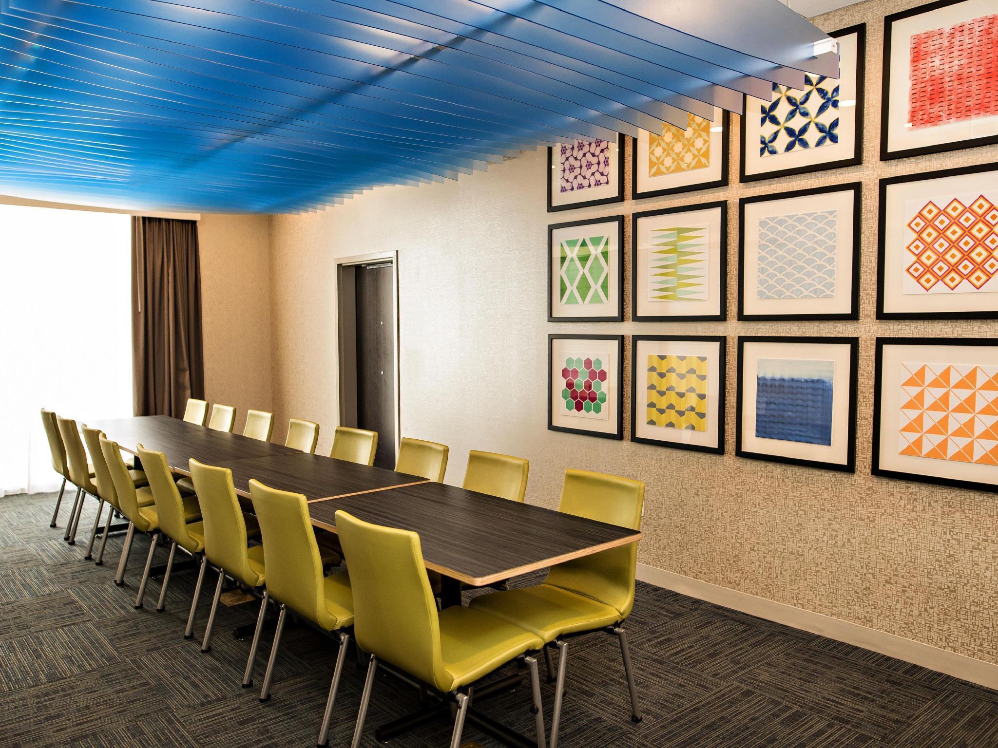 Holiday Inn Express & Suites - Marietta By Ihg Buitenkant foto