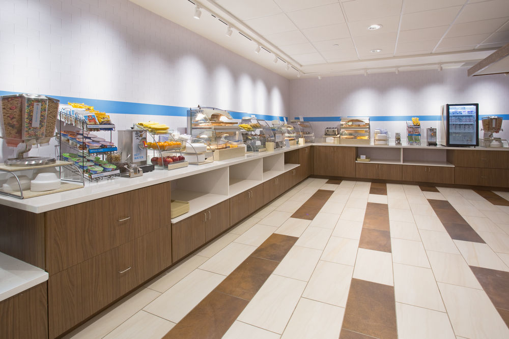 Holiday Inn Express & Suites - Marietta By Ihg Buitenkant foto