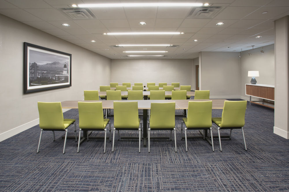 Holiday Inn Express & Suites - Marietta By Ihg Buitenkant foto