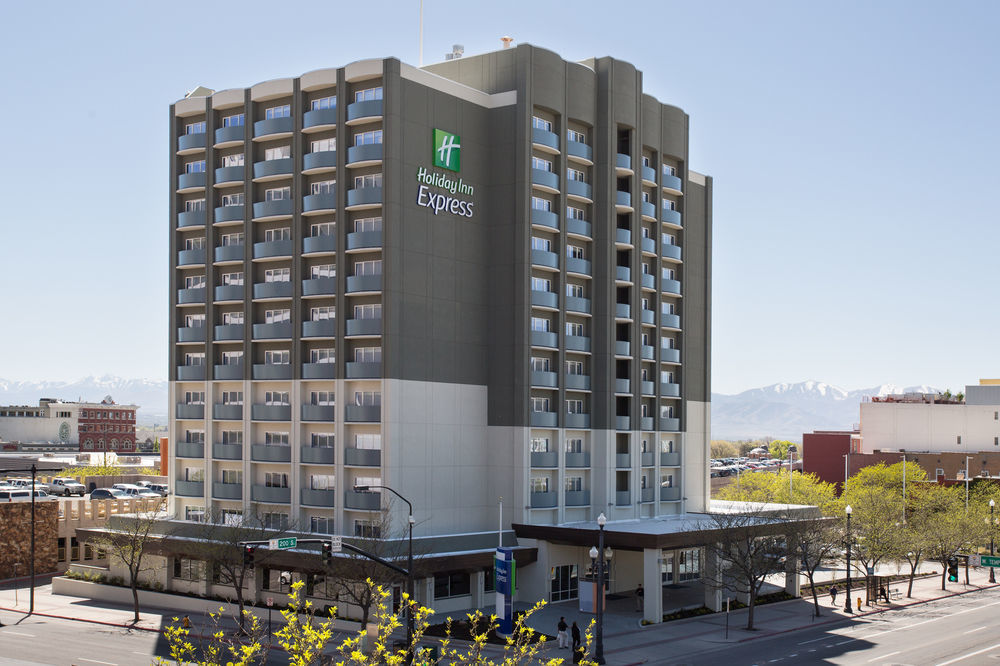 Holiday Inn Express & Suites - Marietta By Ihg Buitenkant foto